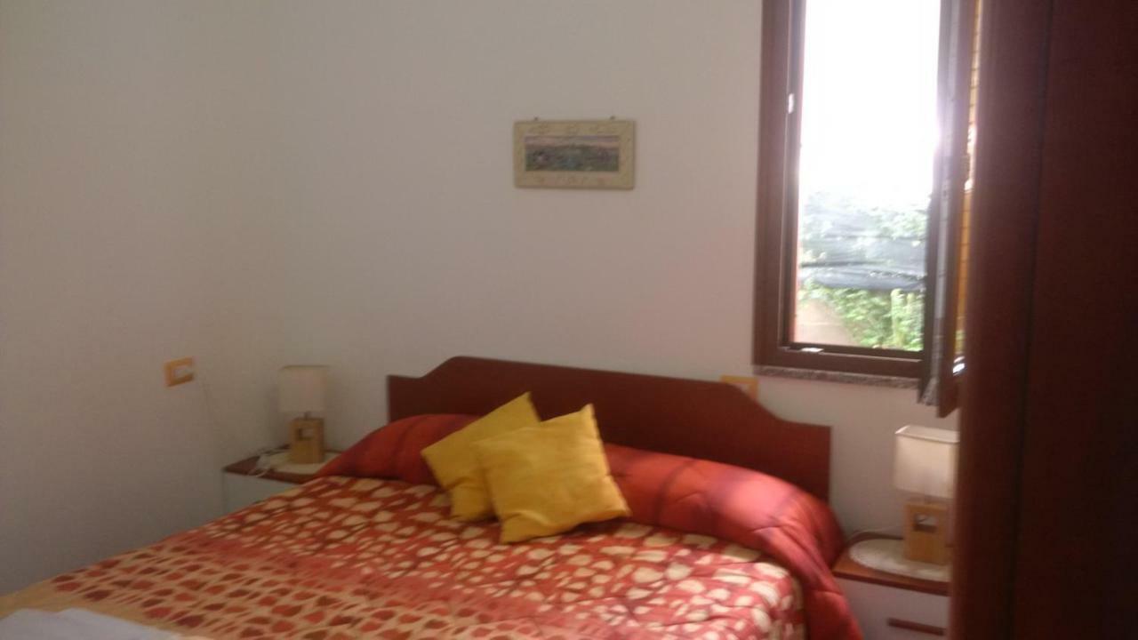 Lovely House Apartment Nebida Luaran gambar