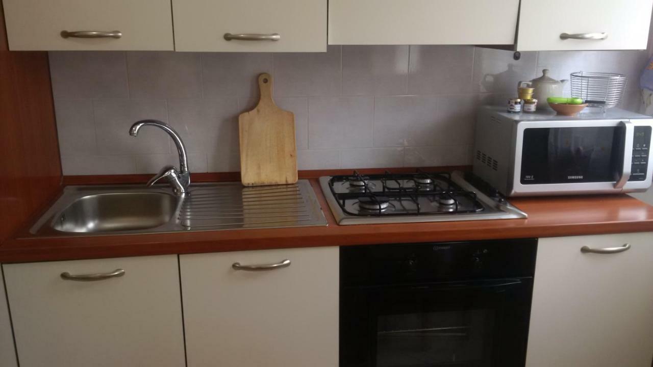 Lovely House Apartment Nebida Luaran gambar